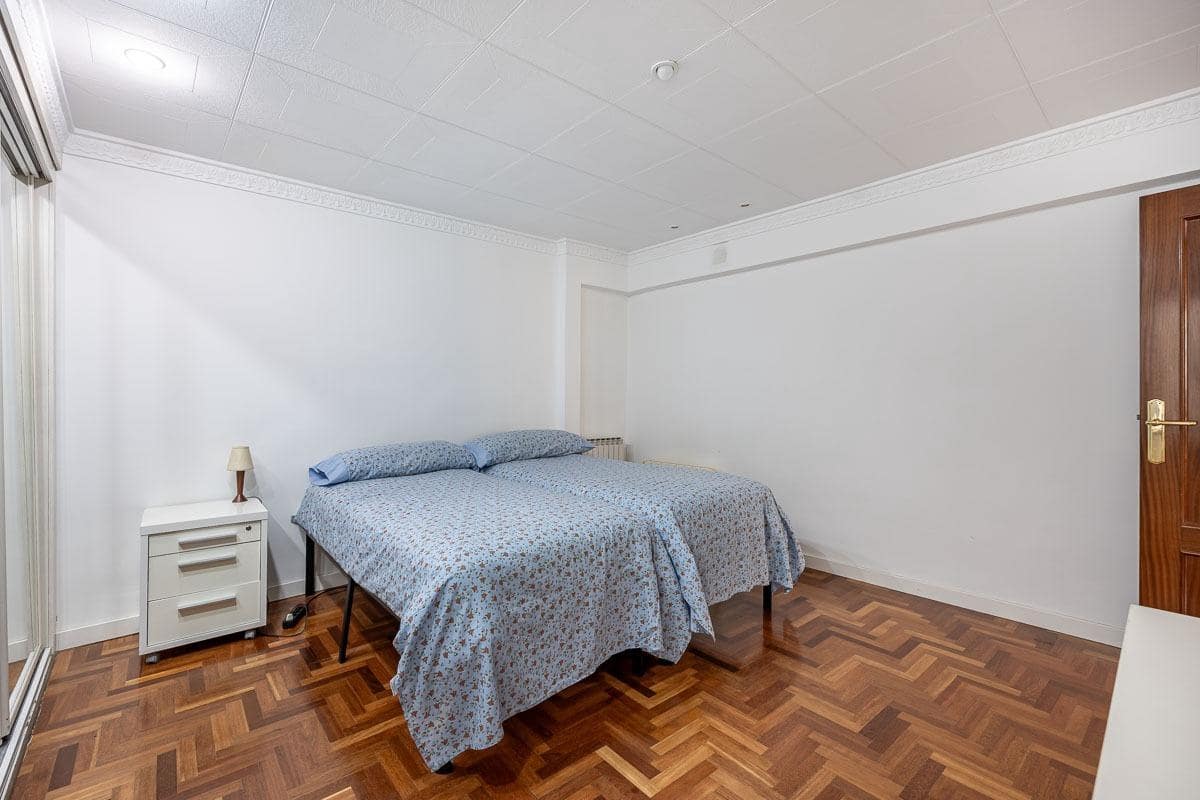 5 soveværelse Lejlighed til salg i Granada by - € 319.900 (Ref: 8948763)