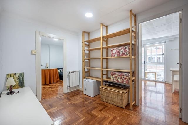 5 soveværelse Lejlighed til salg i Granada by - € 319.900 (Ref: 8948763)