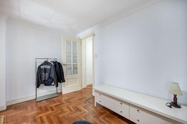 5 soveværelse Lejlighed til salg i Granada by - € 319.900 (Ref: 8948763)