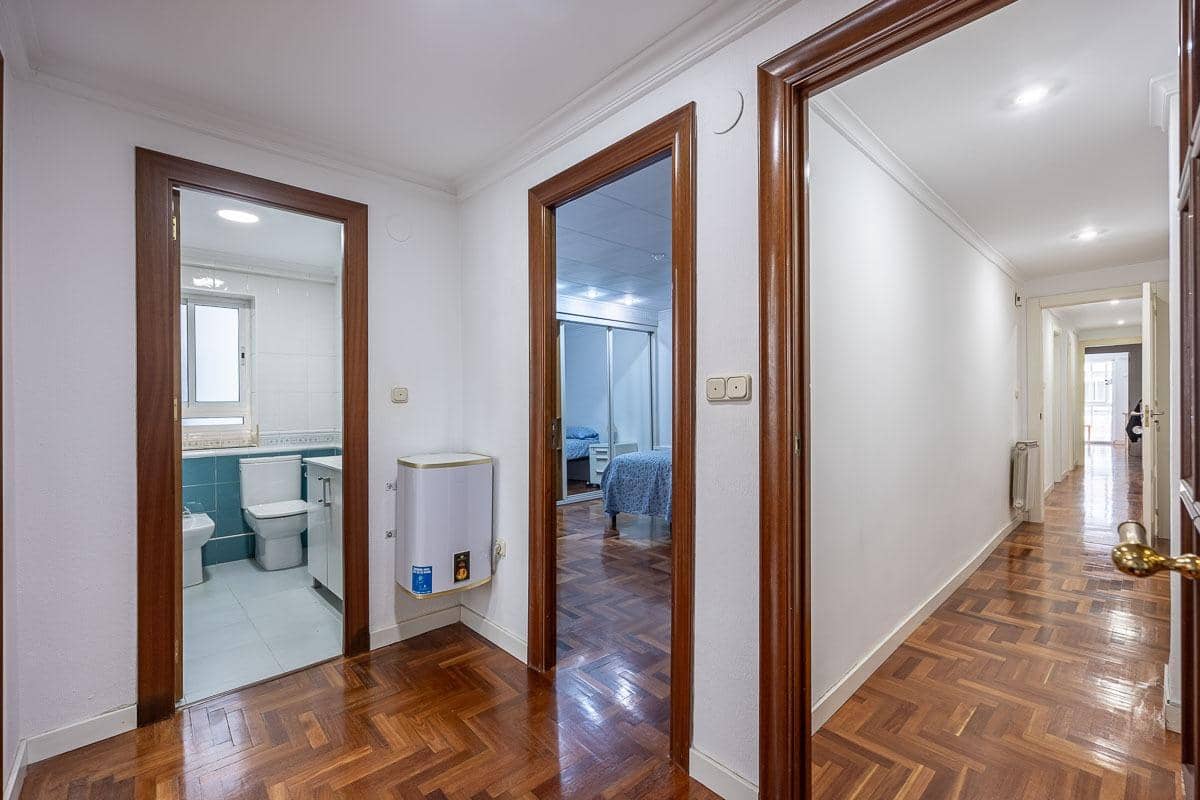 5 soveværelse Lejlighed til salg i Granada by - € 319.900 (Ref: 8948763)