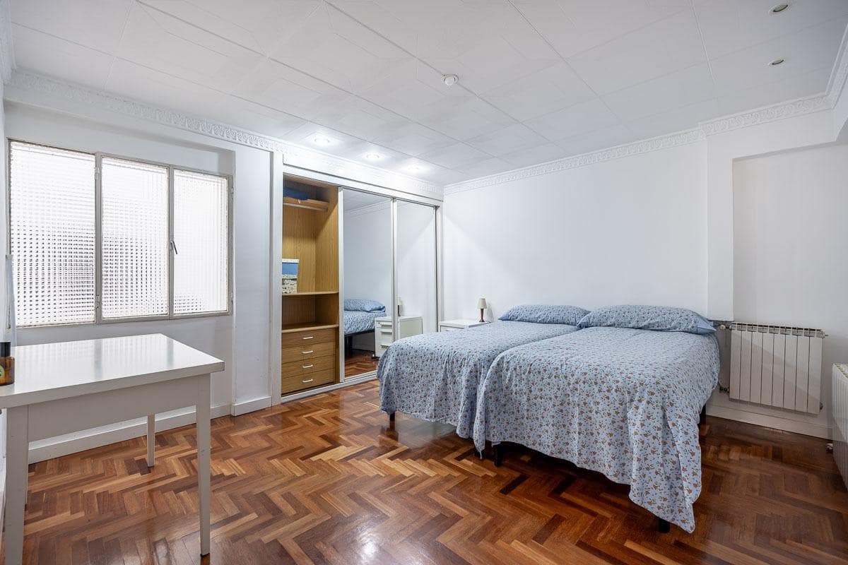 5 soveværelse Lejlighed til salg i Granada by - € 319.900 (Ref: 8948763)