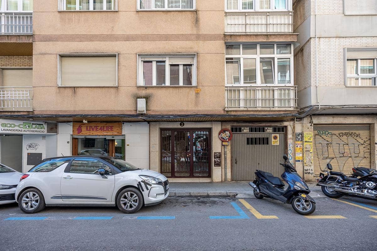 5 soveværelse Lejlighed til salg i Granada by - € 319.900 (Ref: 8948763)