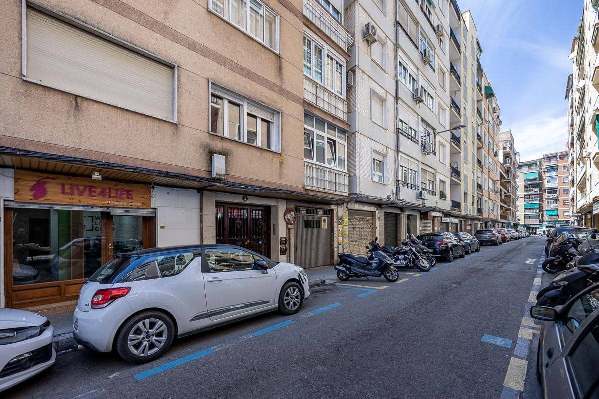 5 soveværelse Lejlighed til salg i Granada by - € 319.900 (Ref: 8948763)