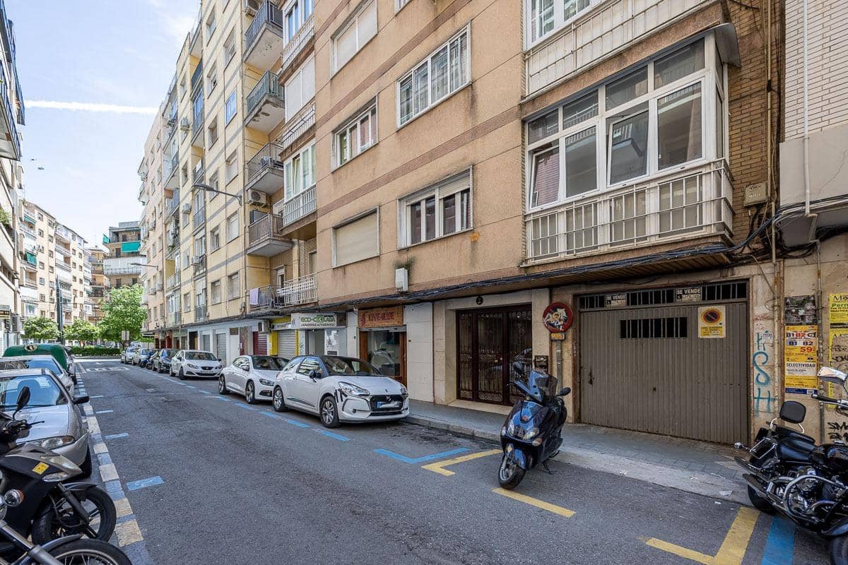 5 soveværelse Lejlighed til salg i Granada by - € 319.900 (Ref: 8948763)
