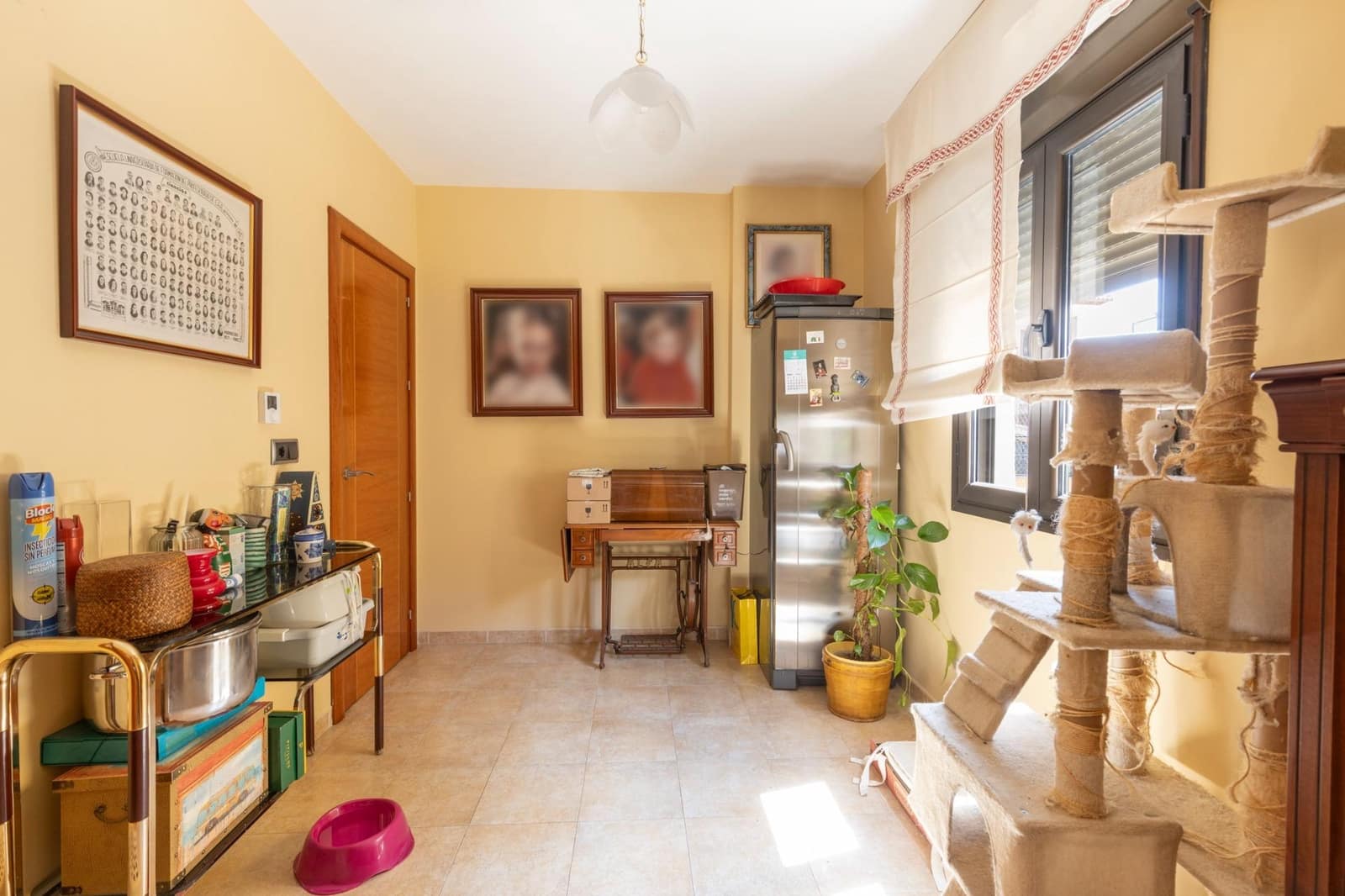 5 bedroom Villa for sale in Ogijares with pool garage - € 615,000 (Ref: 8992786)