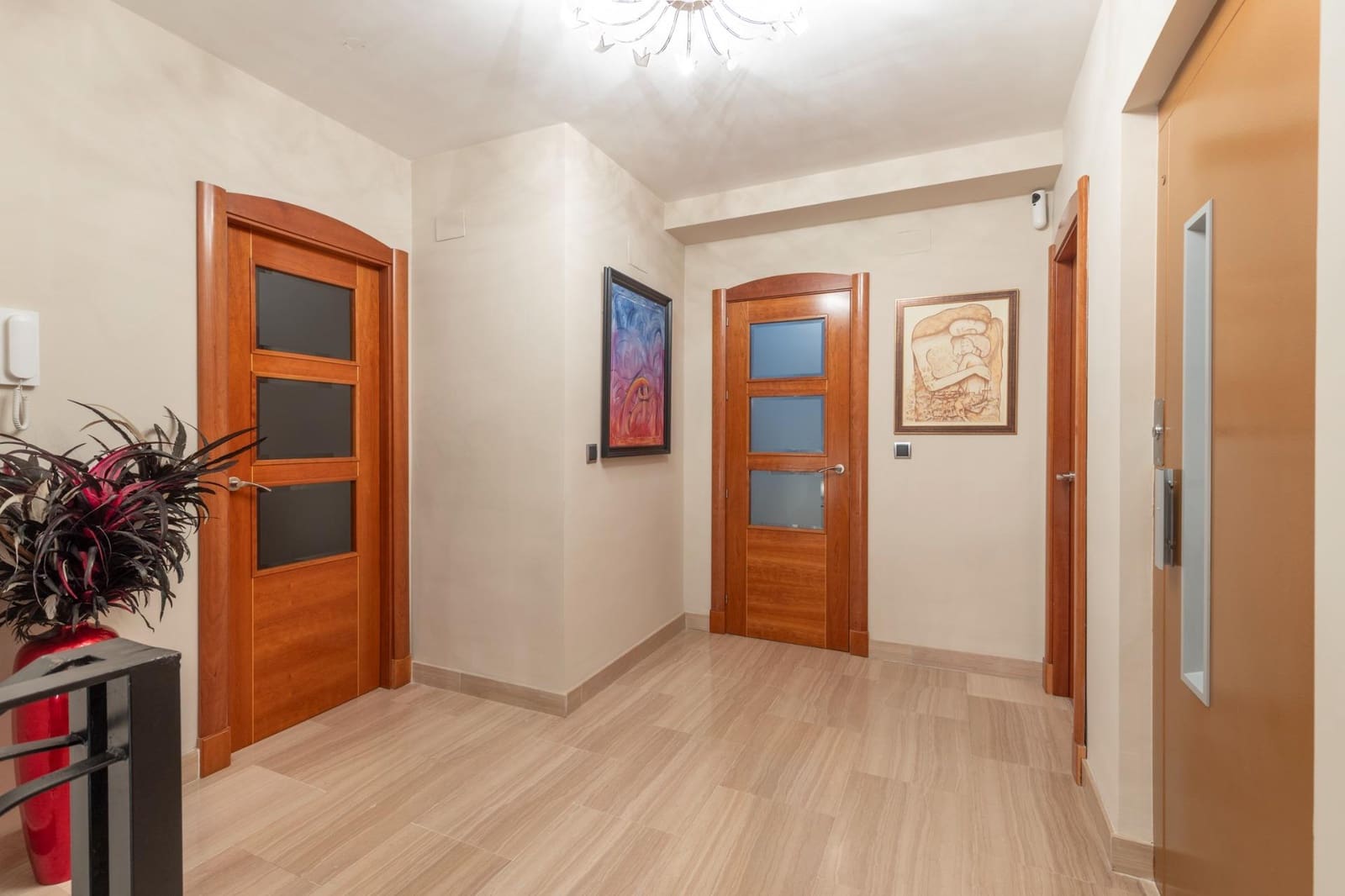 5 bedroom Villa for sale in Ogijares with pool garage - € 615,000 (Ref: 8992786)