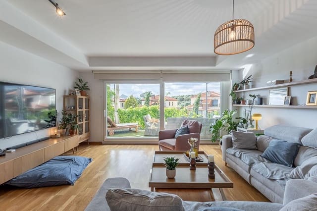 3 soveværelse Semi-Rækkehus til salg i Albolote med garage - € 359.900 (Ref: 8999311)