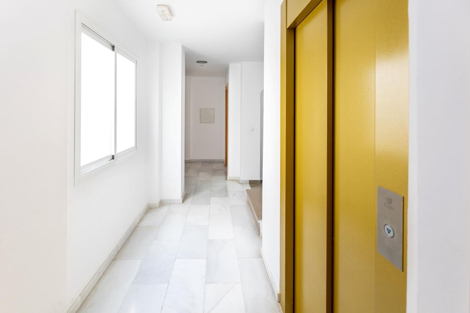 Estudio de 1 habitación en Granada ciudad en venta - 120.000 € (Ref: 9003436)