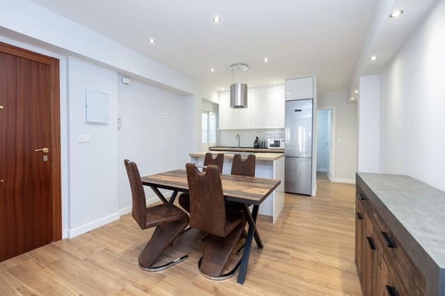 2 Zimmer Wohnung zu verkaufen in Granada Stadt - 195.000 € (Ref: 9014565)