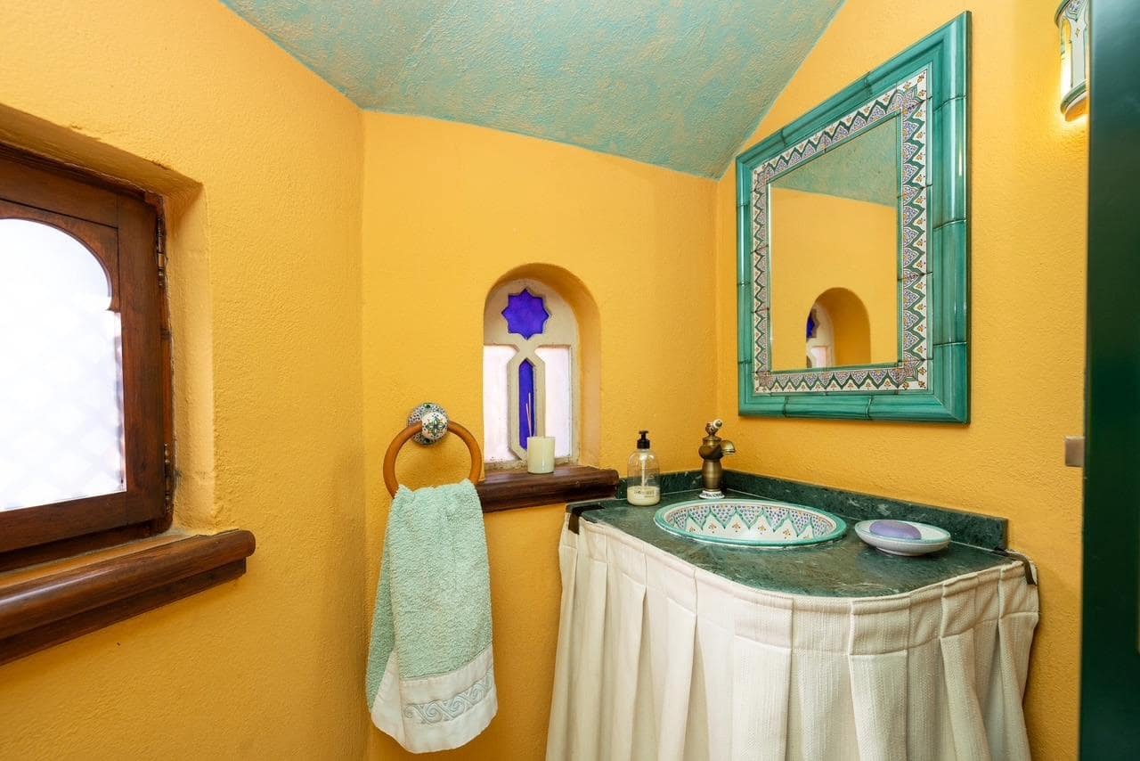 4 bedroom Villa for sale in Monachil with pool garage - € 695,000 (Ref: 9020769)