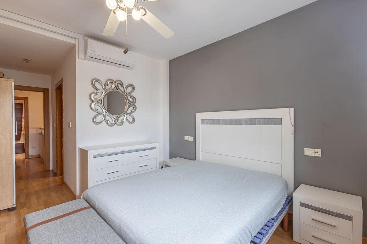 4 sovrum Radhus till salu i Armilla med garage - 405 000 € (Ref: 9033199)