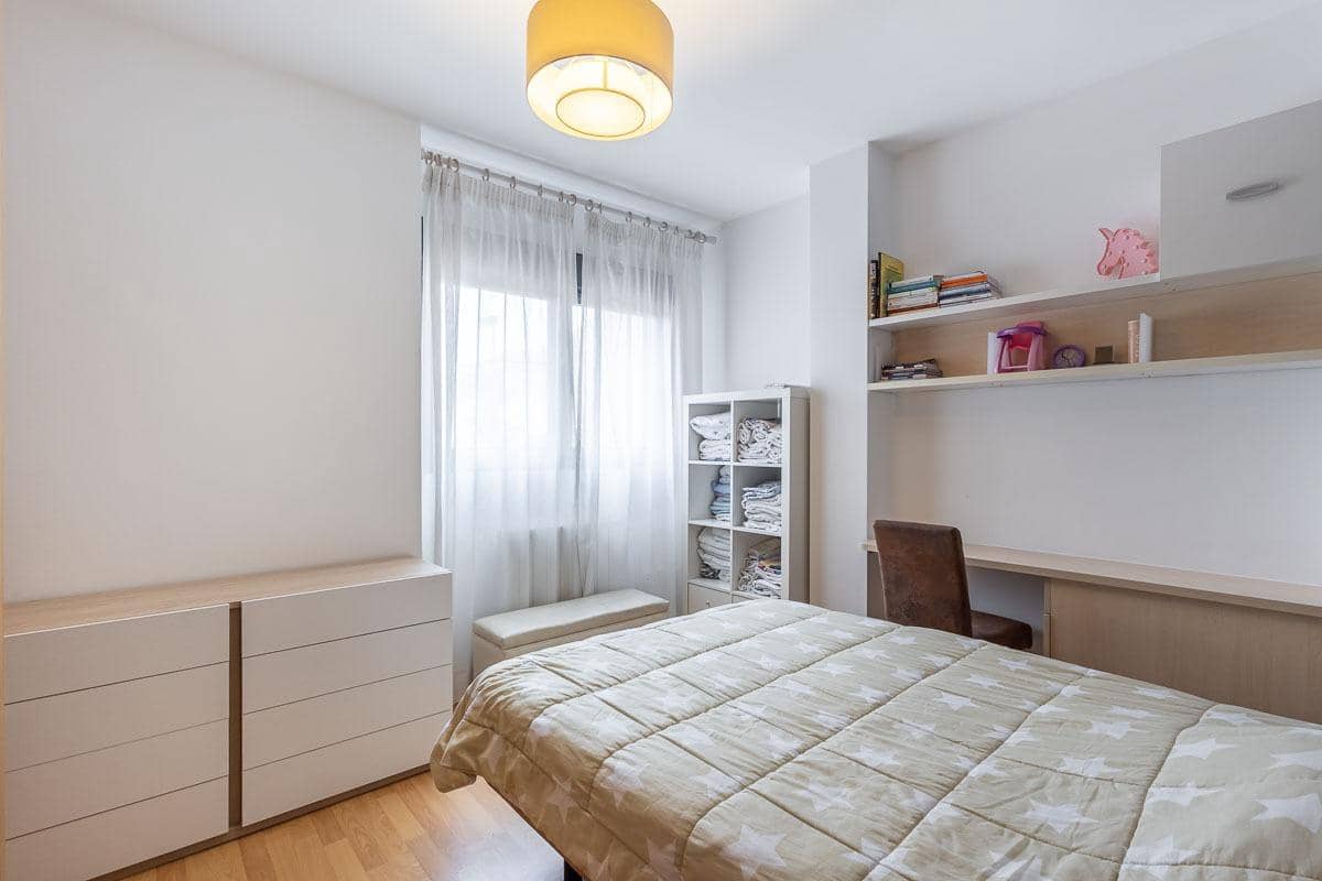 4 sovrum Radhus till salu i Armilla med garage - 405 000 € (Ref: 9033199)