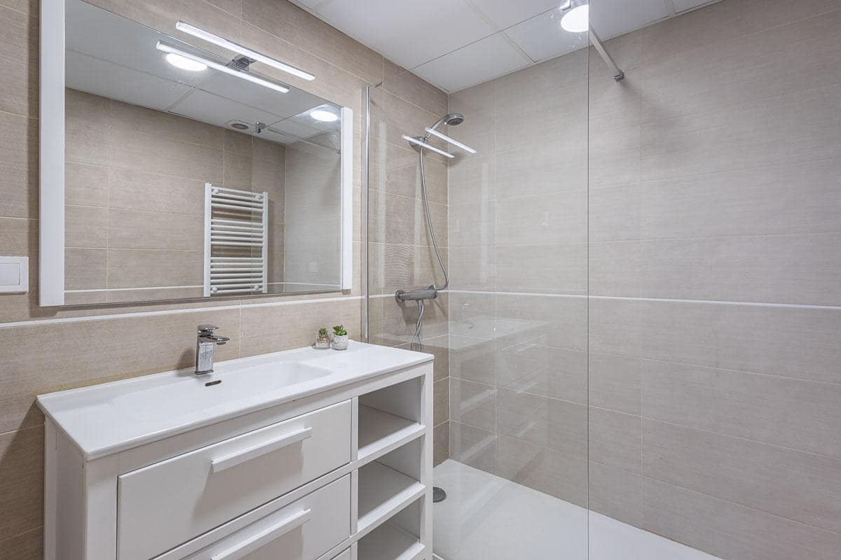 4 sovrum Radhus till salu i Armilla med garage - 405 000 € (Ref: 9033199)