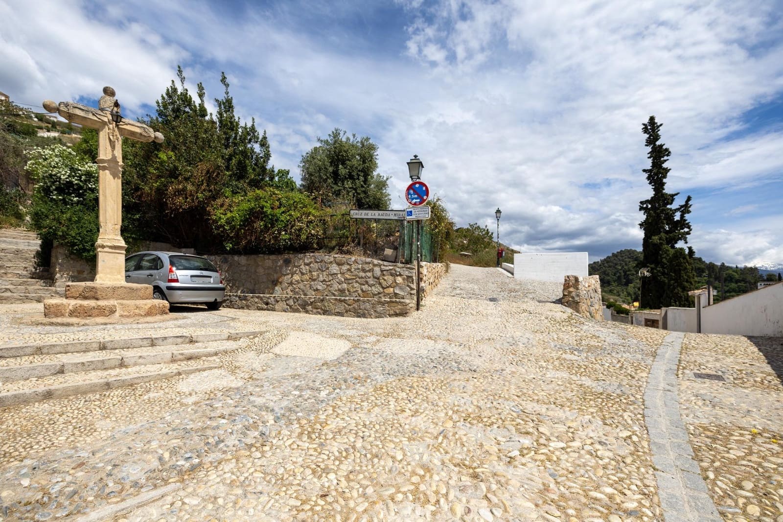 2 soveværelse Byhus til salg i Granada by - € 379.000 (Ref: 9035971)