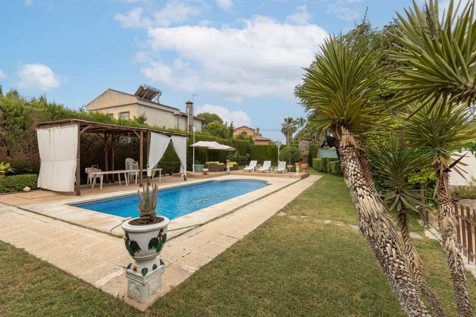 Chalet de 7 habitaciones en Otura en venta con piscina garaje - 449.000 € (Ref: 9057809)
