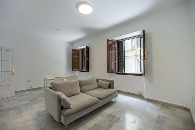 3 slaapkamer Flat te koop in Centro, Granada stad - € 279.000 (Ref: 9059644)
