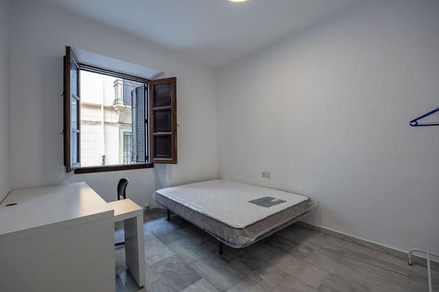 3 slaapkamer Flat te koop in Centro, Granada stad - € 279.000 (Ref: 9059644)