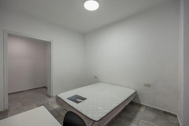 3 slaapkamer Flat te koop in Centro, Granada stad - € 279.000 (Ref: 9059644)