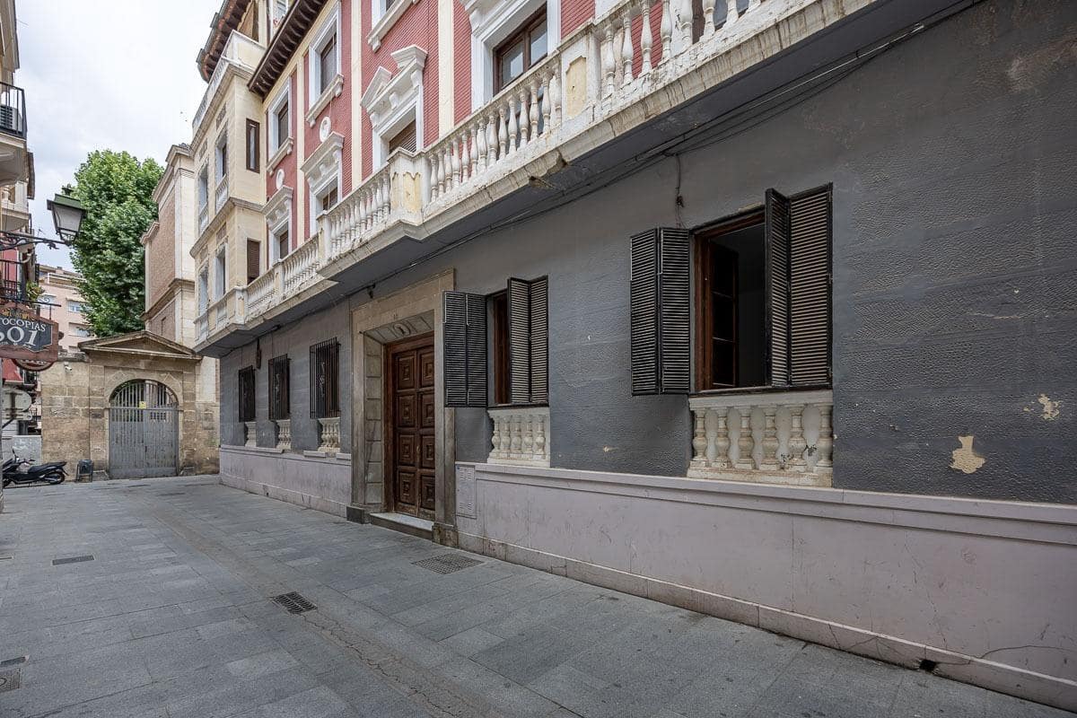 3 slaapkamer Flat te koop in Granada stad - € 279.000 (Ref: 9059644)