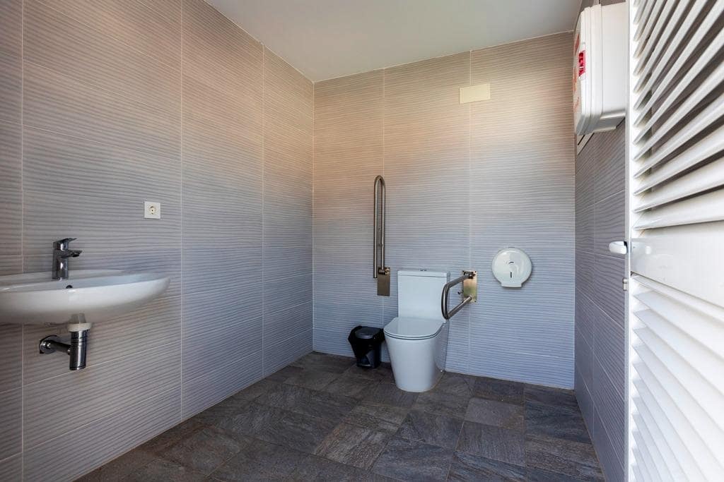 2 soveværelse Lejlighed til salg i Castell de Ferro med swimmingpool - € 190.000 (Ref: 9059647)