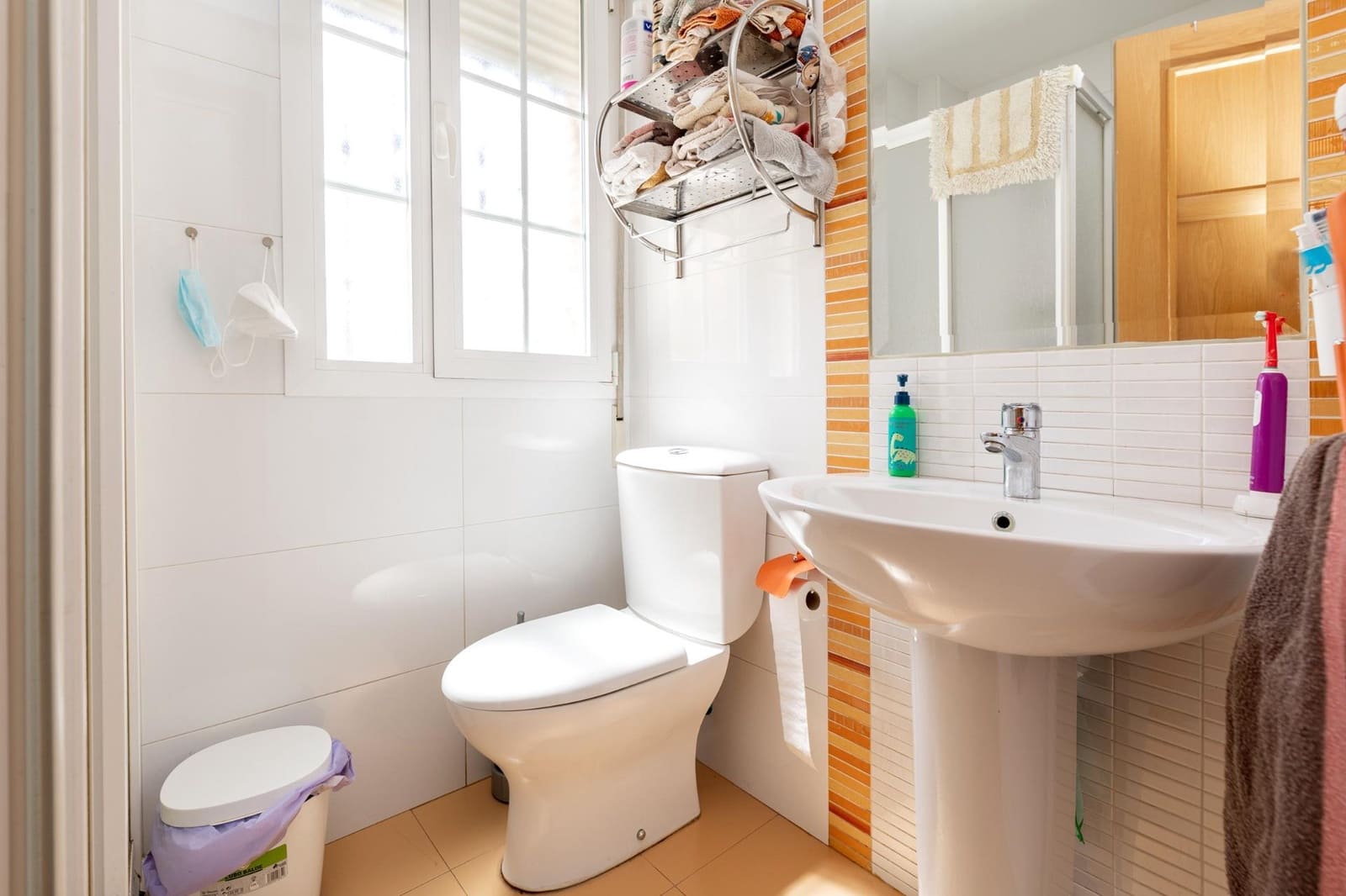 4 soveværelse Villa til salg i Huetor Vega med swimmingpool garage - € 480.000 (Ref: 9089984)