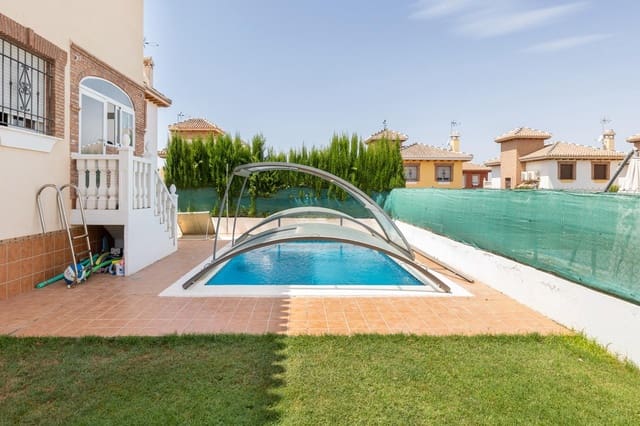 4 soveværelse Villa til salg i Huétor Vega med swimmingpool garage - € 480.000 (Ref: 9089984)