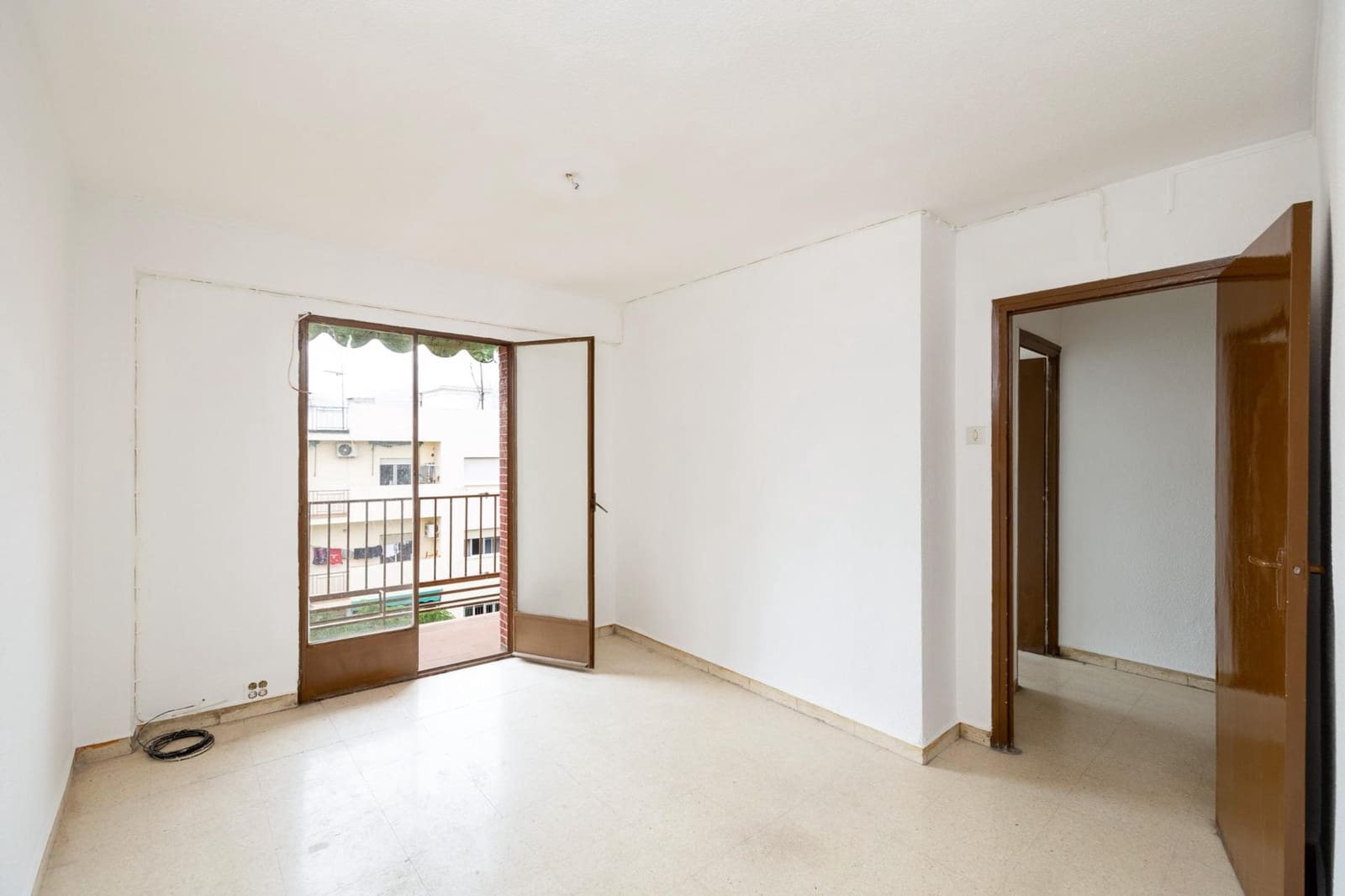 2 bedroom Flat for sale in Granada city - € 115,000 (Ref: 9089986)