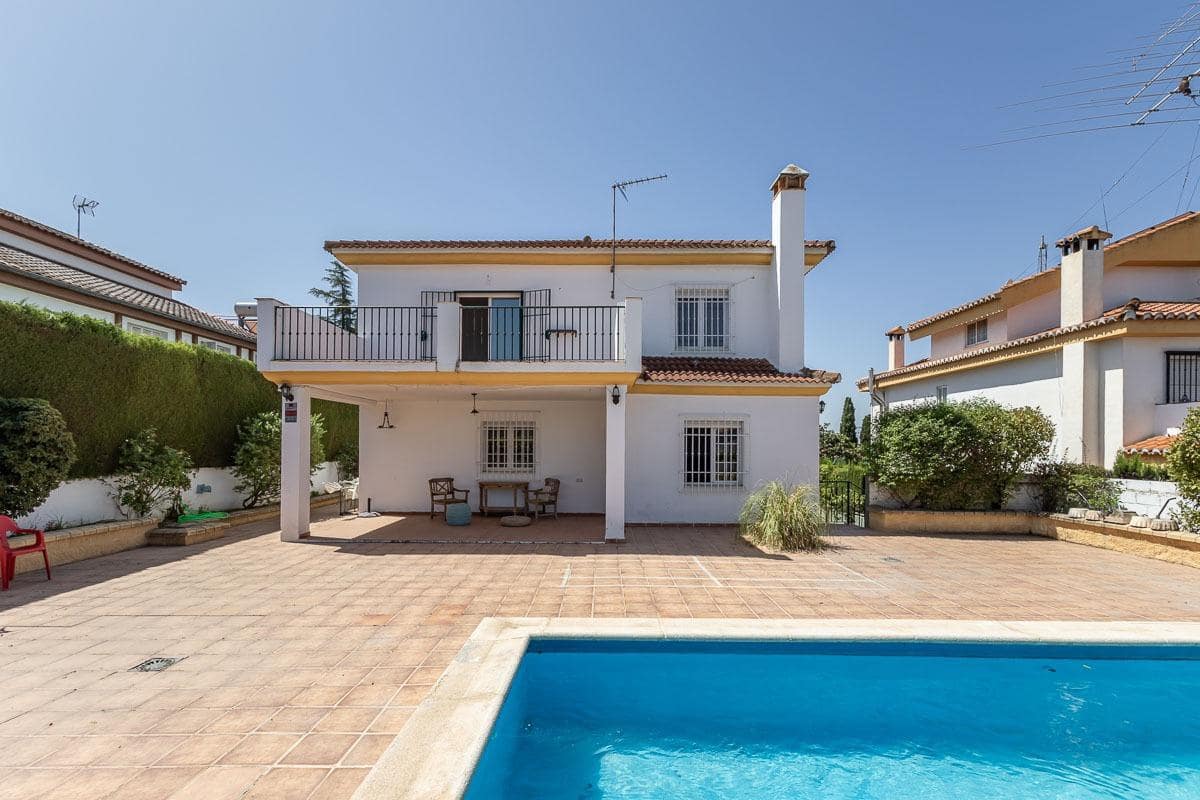 4 Zimmer Villa zu verkaufen in Peligros mit Pool Garage - 430.000 € (Ref: 9118943)