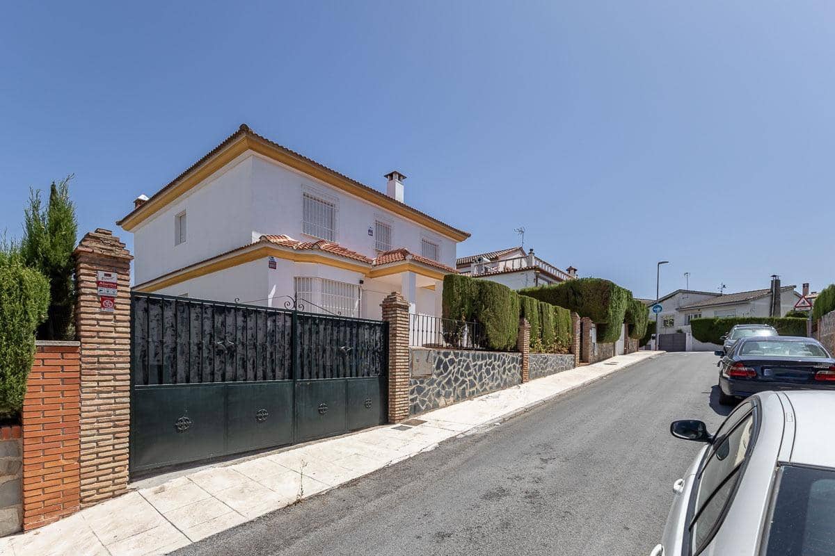 4 Zimmer Villa zu verkaufen in Peligros mit Pool Garage - 430.000 € (Ref: 9118943)