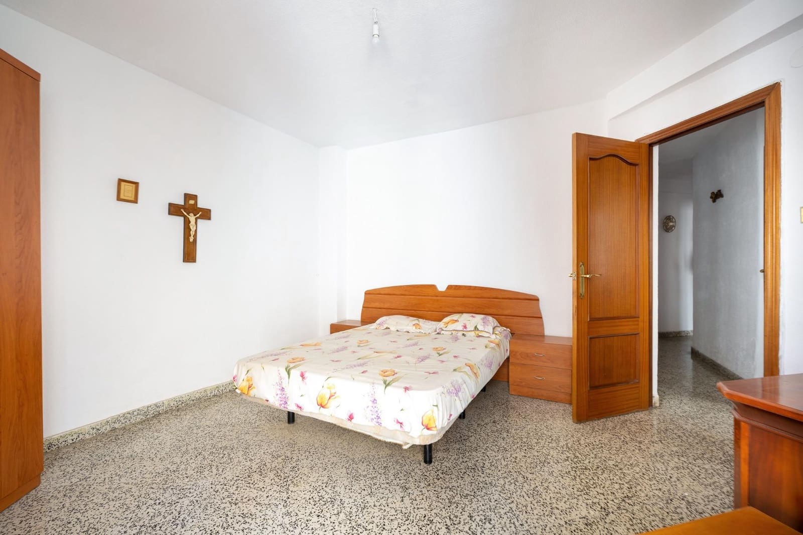 2 soveværelse Lejlighed til salg i Granada by - € 129.000 (Ref: 9125302)