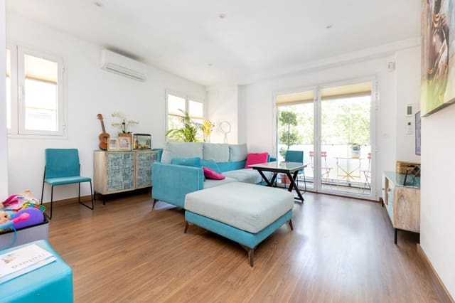 2 soveværelse Lejlighed til salg i Pajaritos - Plaza de Toros, Granada by med garage - € 295.000 (Ref: 9126892)