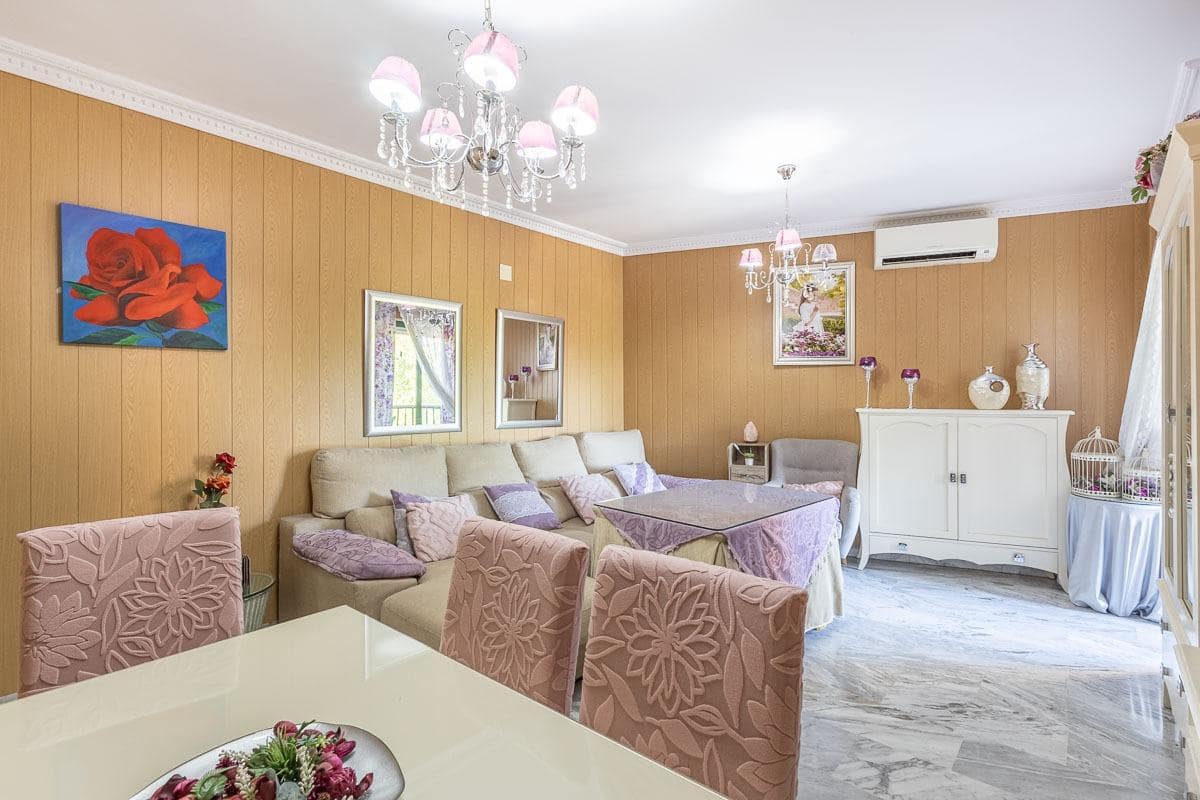 3 bedroom Flat for sale in Granada city - € 349,000 (Ref: 9134658)