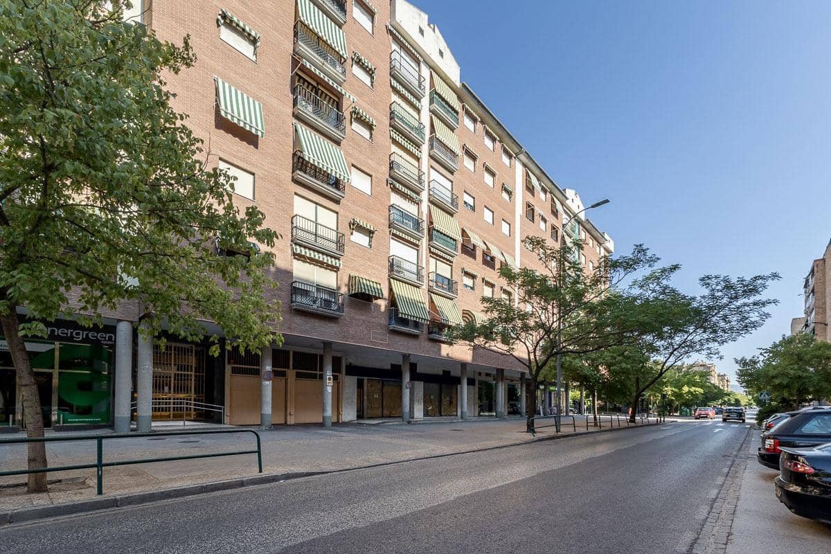 3 bedroom Flat for sale in Granada city - € 349,000 (Ref: 9134658)