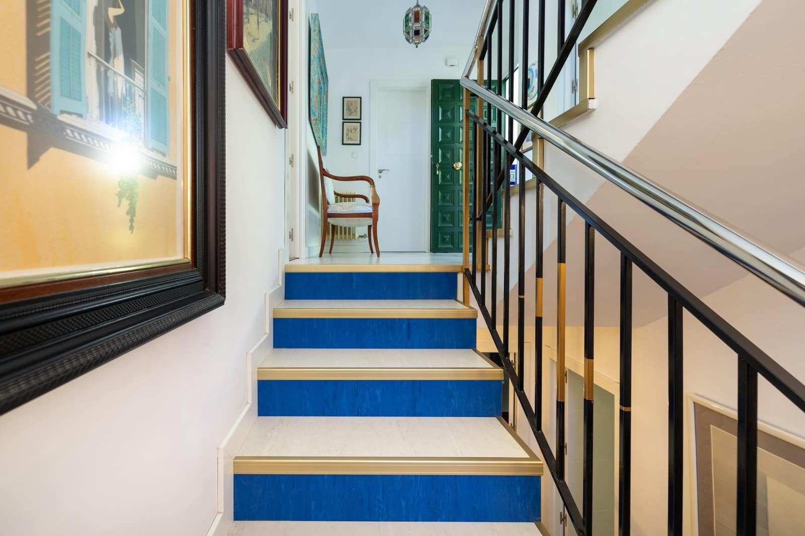 4 slaapkamer Villa te koop in Pinos Genil met zwembad - € 420.000 (Ref: 9137352)