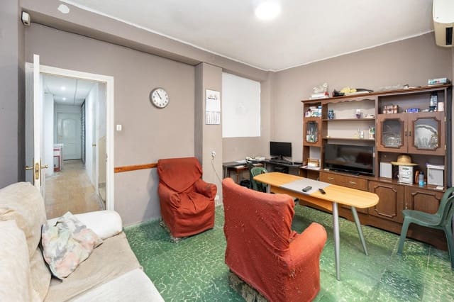 6 soveværelse Byhus til salg i Armilla med garage - € 179.000 (Ref: 9137353)