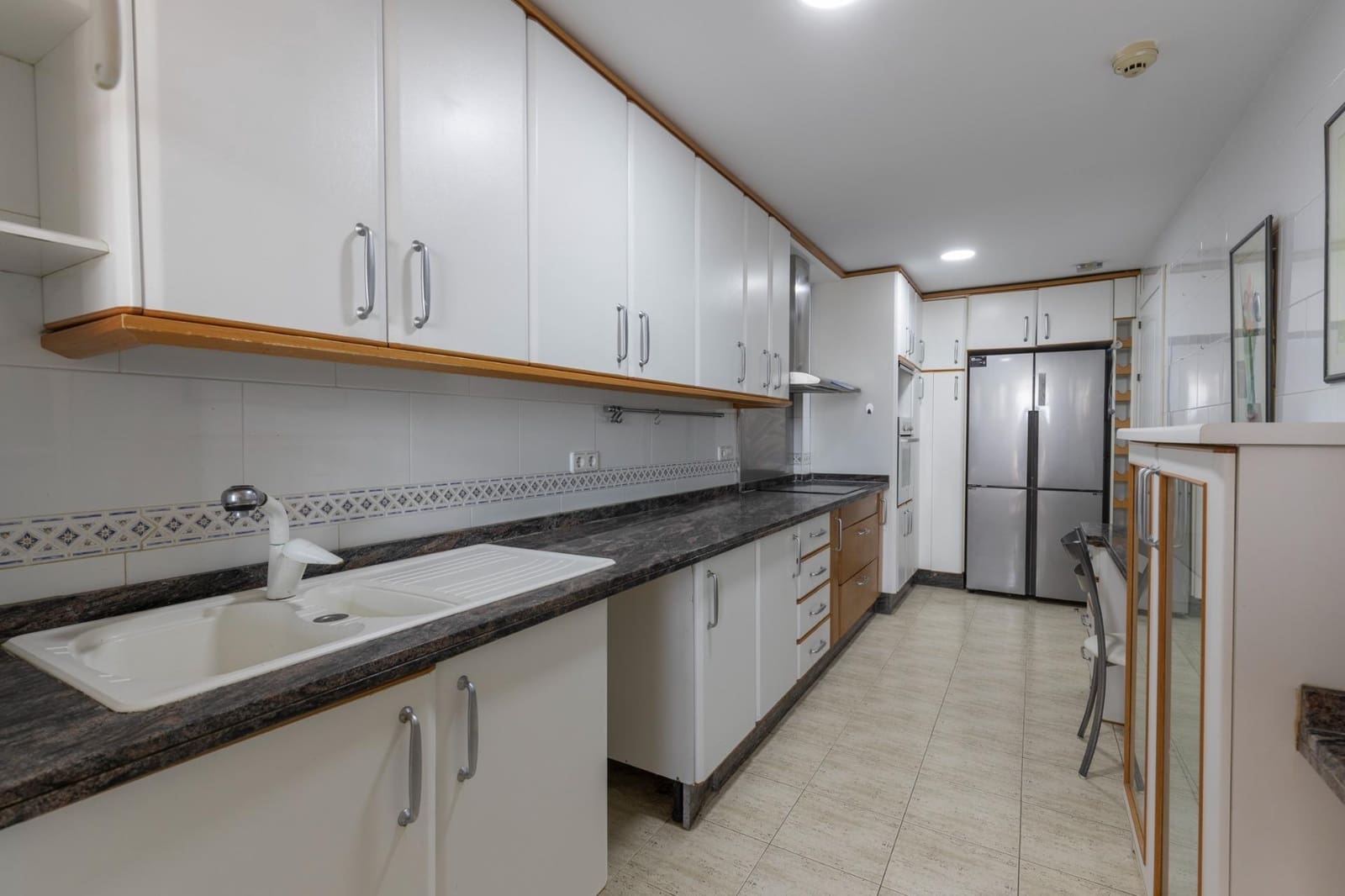 4 soverom Rekkehus til salgs i Granada by med svømmebasseng garasje - € 565 000 (Ref: 9141785)