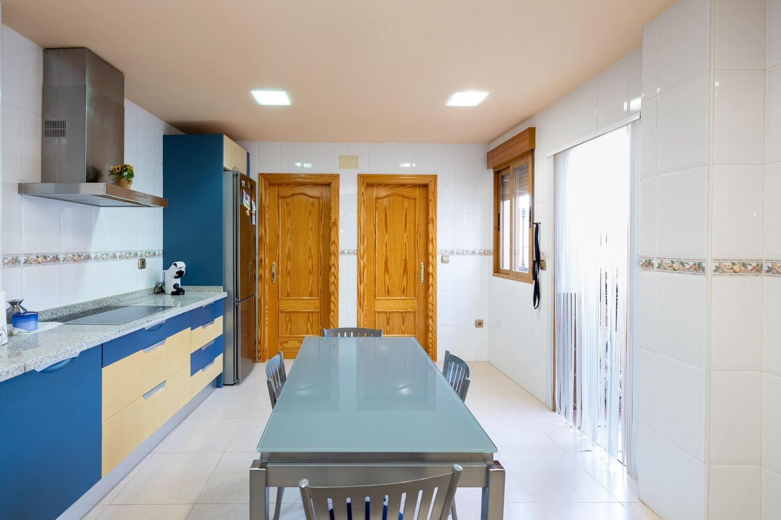 5 bedroom Villa for sale in Vegas del Genil with garage - € 225,000 (Ref: 9143159)