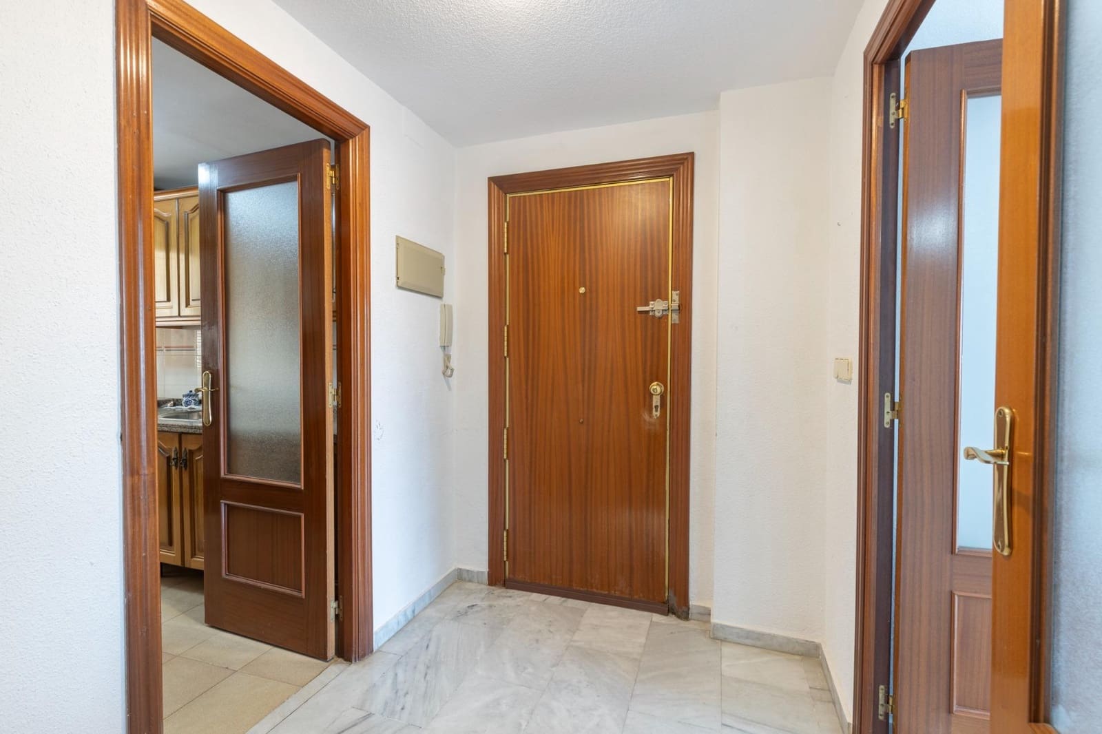 3 bedroom Flat for sale in Almunecar - € 329,000 (Ref: 9147395)