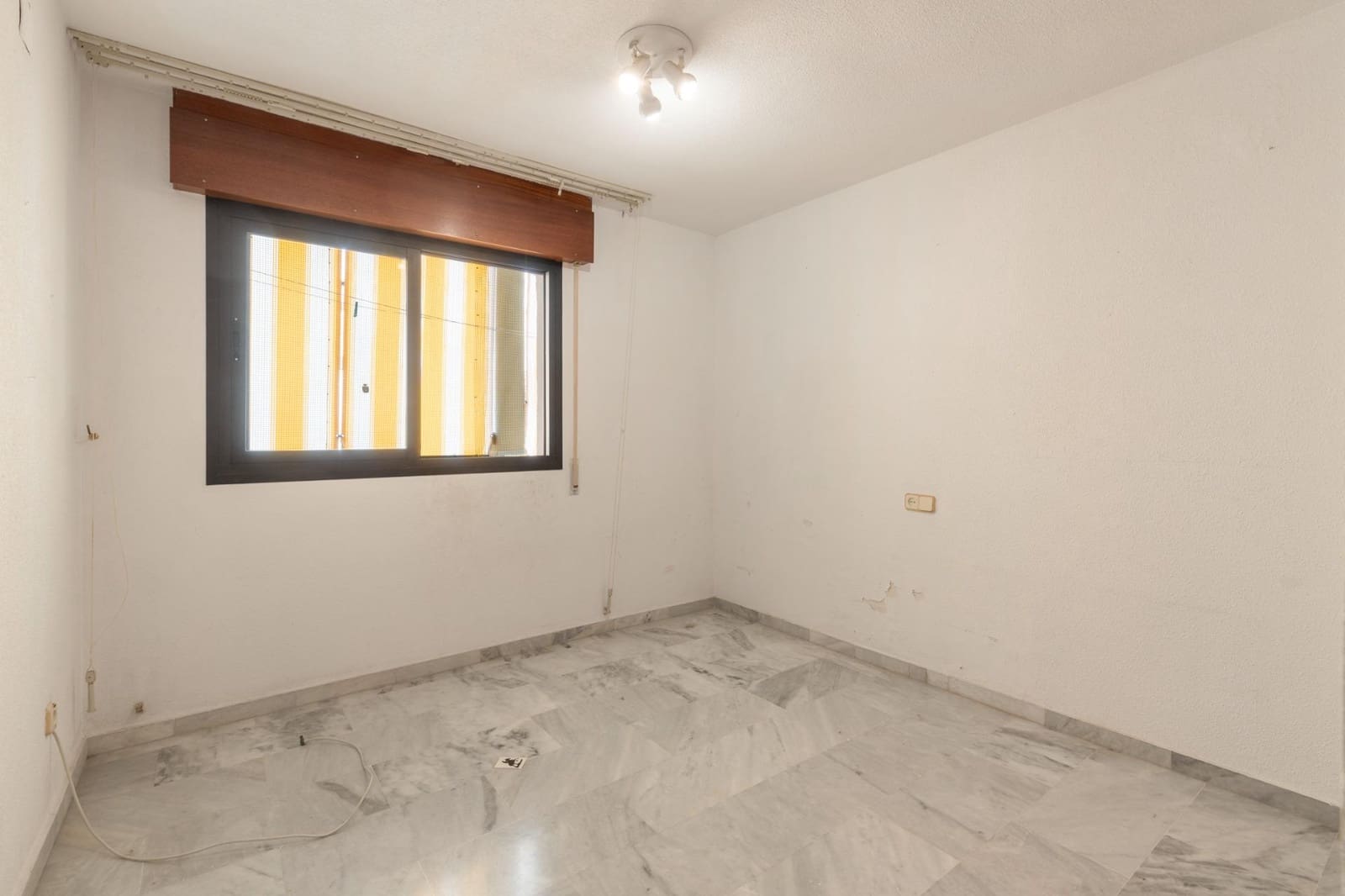 3 bedroom Flat for sale in Almunecar - € 329,000 (Ref: 9147395)
