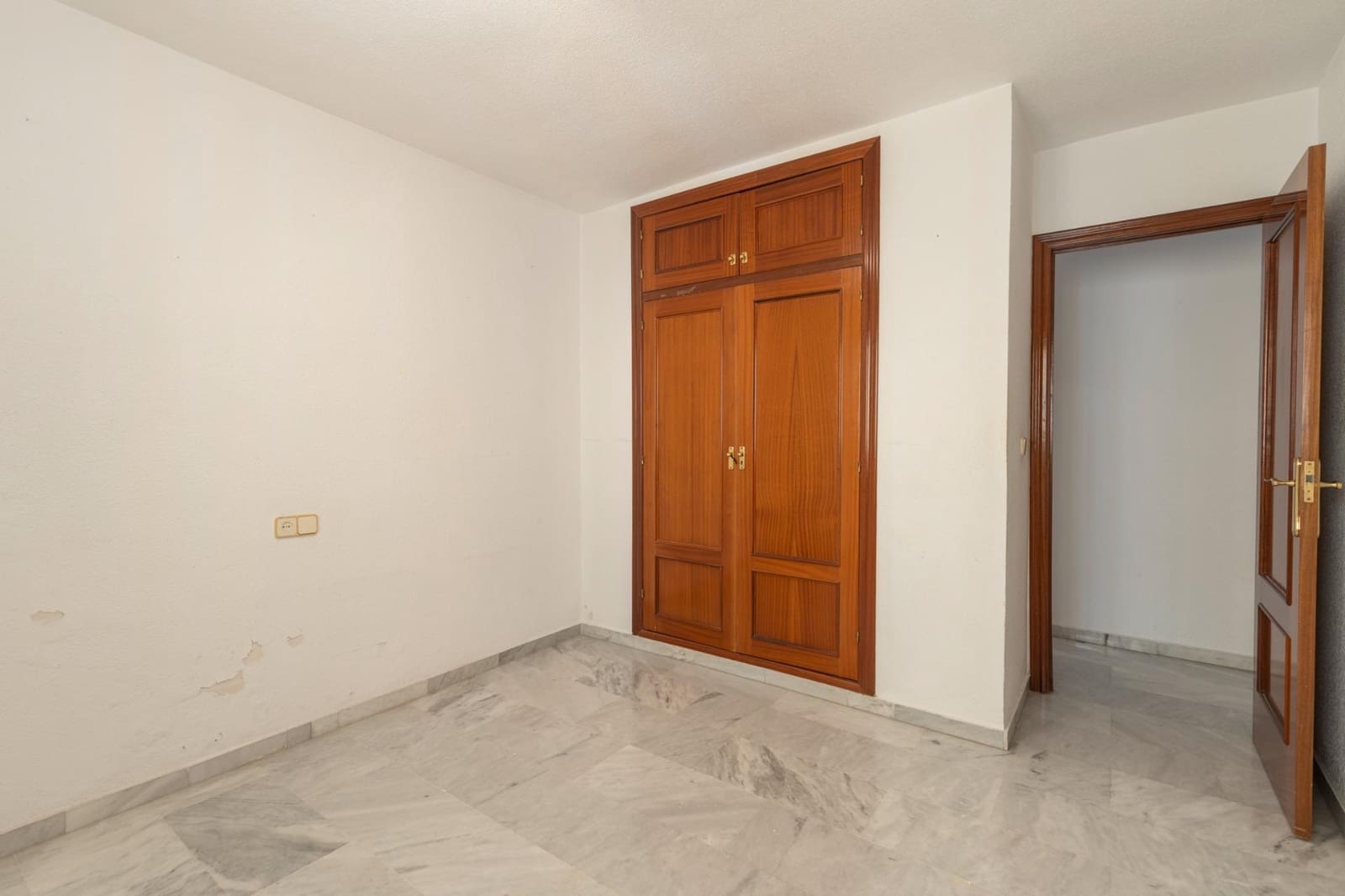 3 bedroom Flat for sale in Almunecar - € 329,000 (Ref: 9147395)