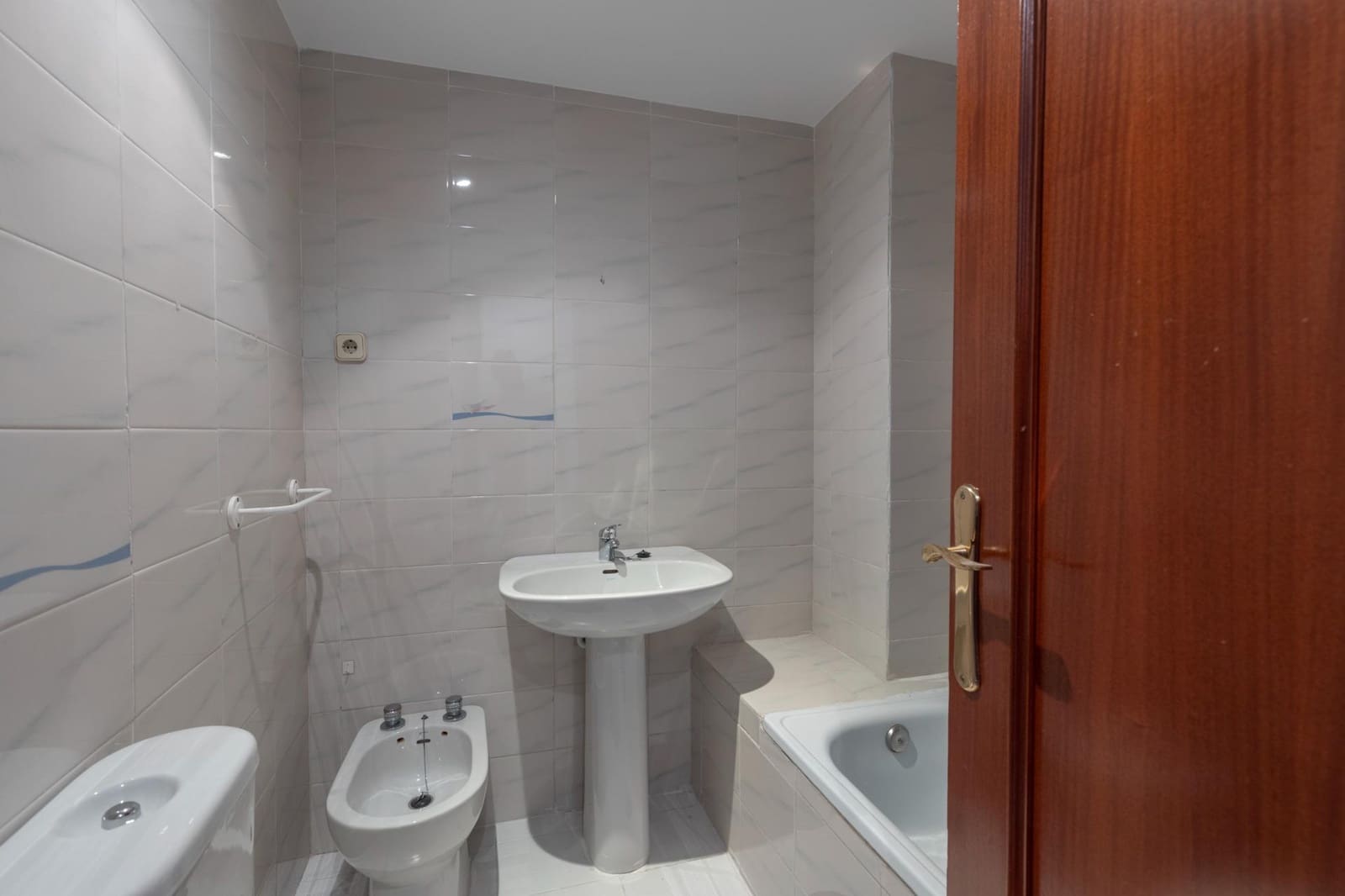 3 bedroom Flat for sale in Almunecar - € 329,000 (Ref: 9147395)
