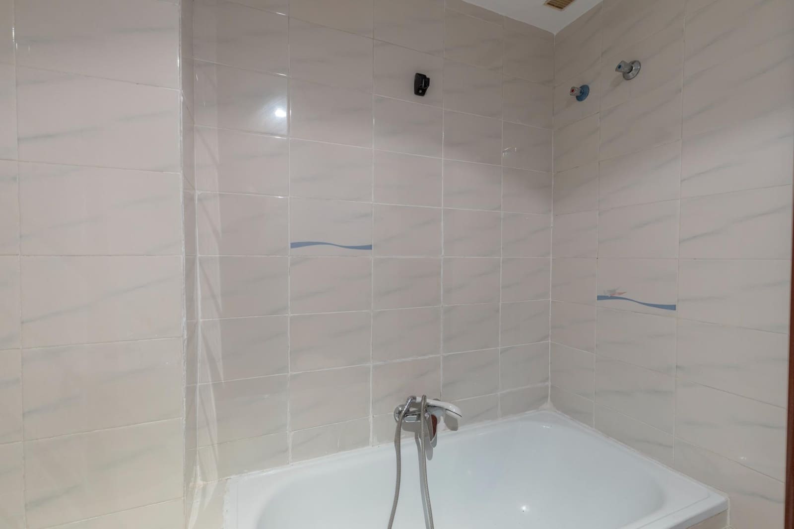 3 bedroom Flat for sale in Almunecar - € 329,000 (Ref: 9147395)