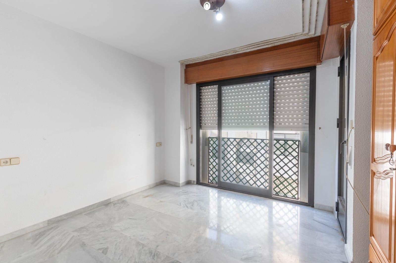 3 bedroom Flat for sale in Almunecar - € 329,000 (Ref: 9147395)