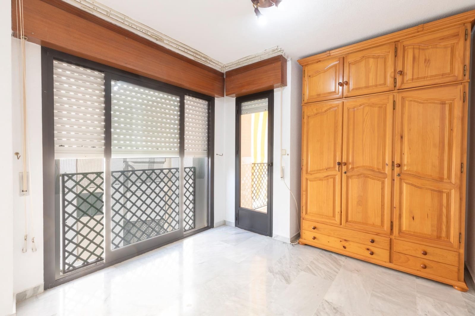 3 bedroom Flat for sale in Almunecar - € 329,000 (Ref: 9147395)