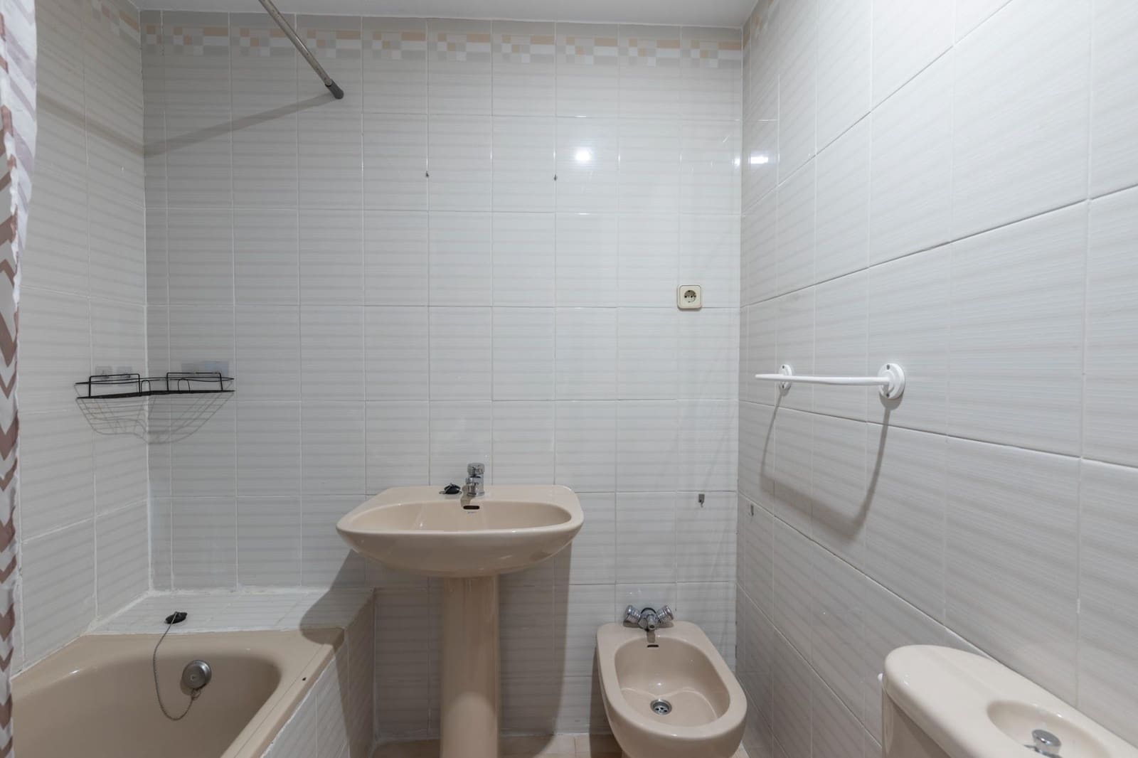 3 bedroom Flat for sale in Almunecar - € 329,000 (Ref: 9147395)