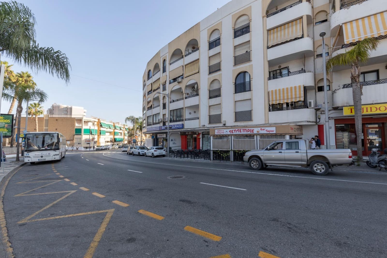 3 bedroom Flat for sale in Almunecar - € 329,000 (Ref: 9147395)