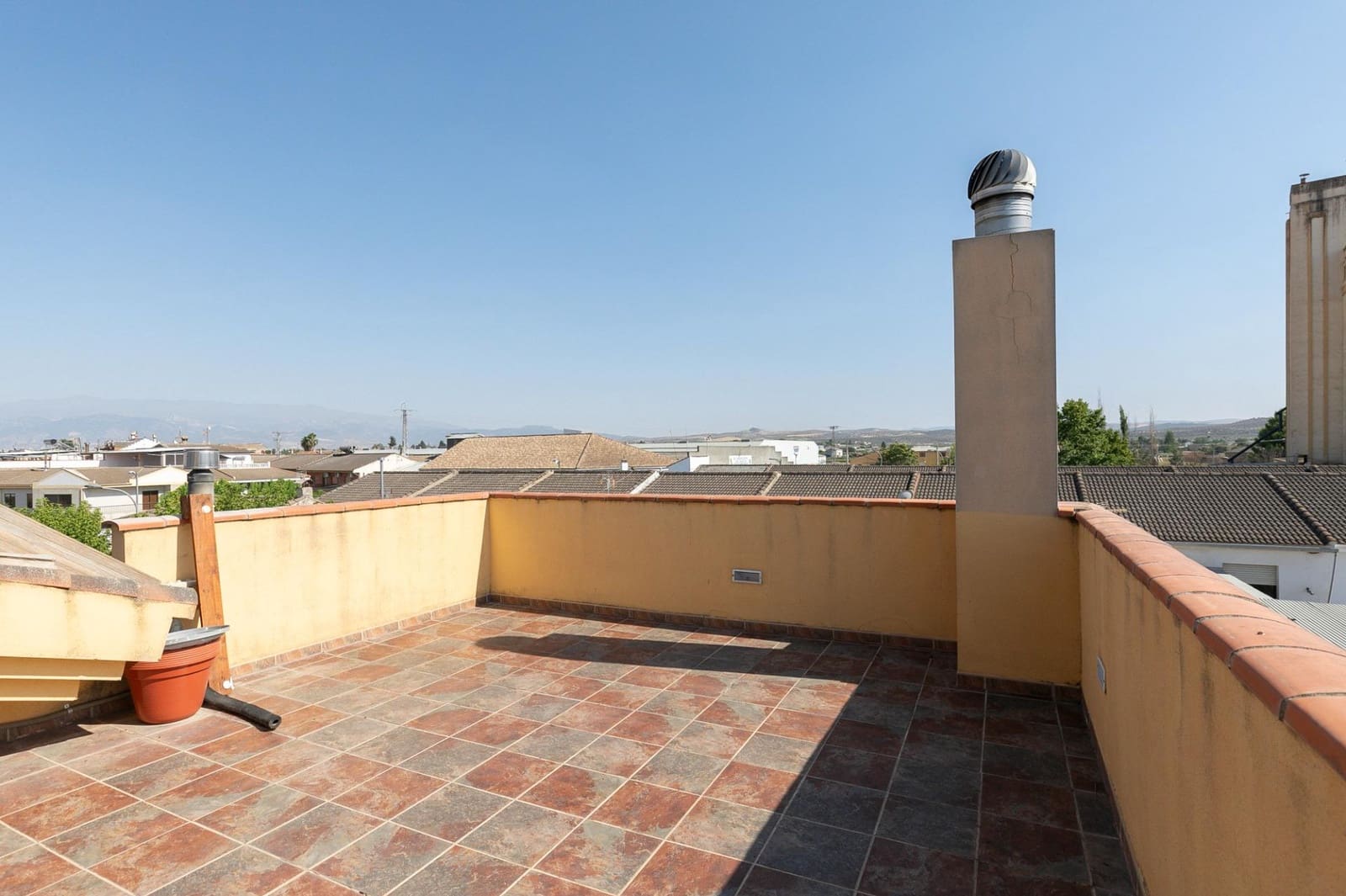 4 bedroom Terraced Villa for sale in Santa Fe with garage - € 284,900 (Ref: 9152422)