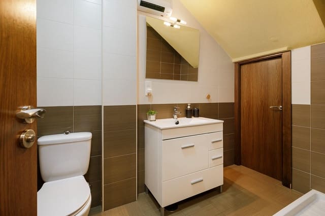 4 bedroom Terraced Villa for sale in Santa Fe with garage - € 284,900 (Ref: 9152422)