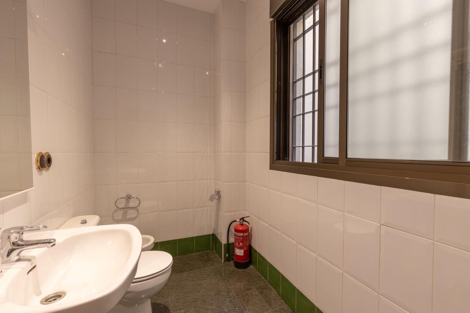 Flat te koop in Granada stad - € 1.350.000 (Ref: 9154315)