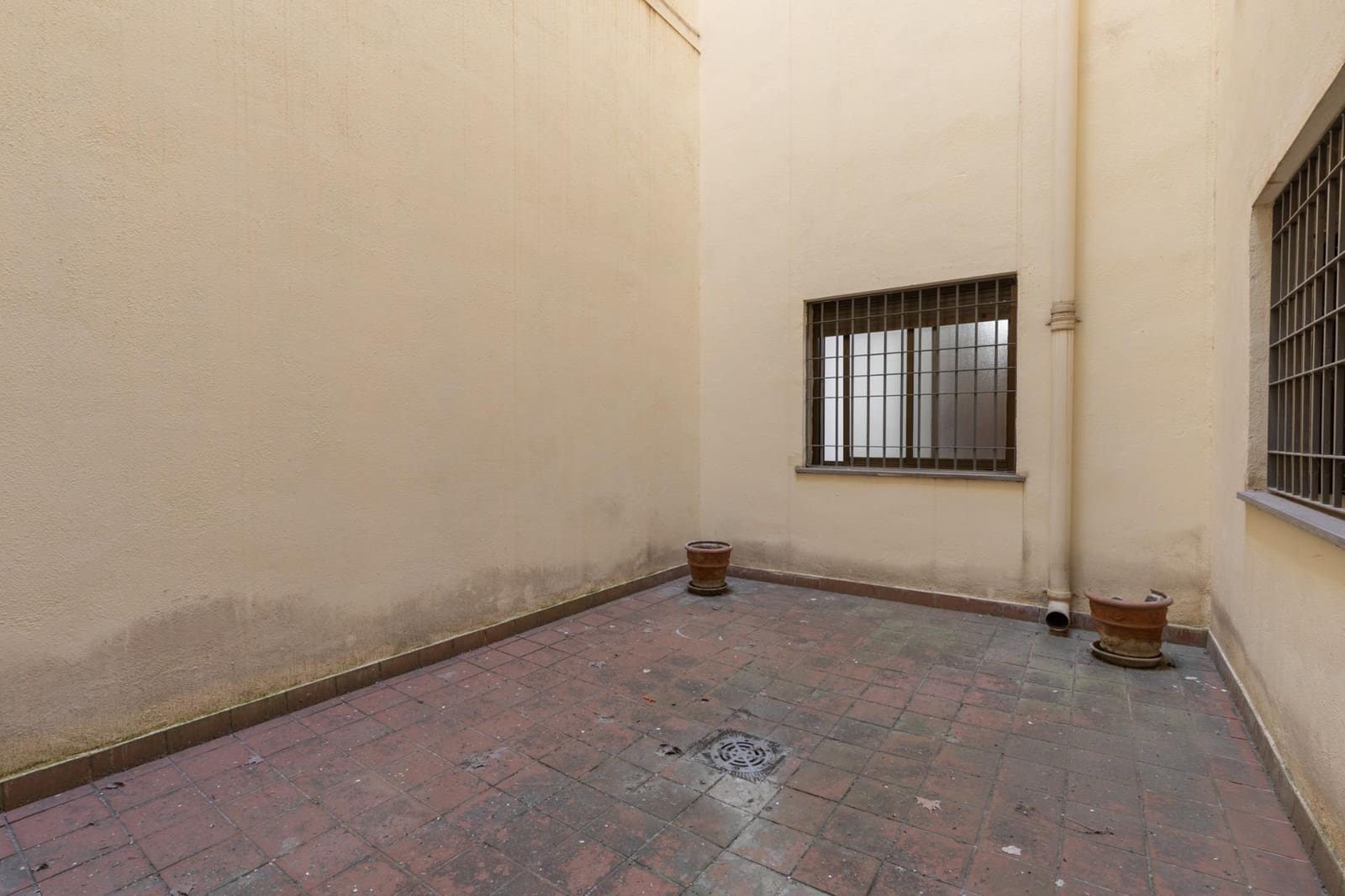 Flat te koop in Granada stad - € 1.350.000 (Ref: 9154315)